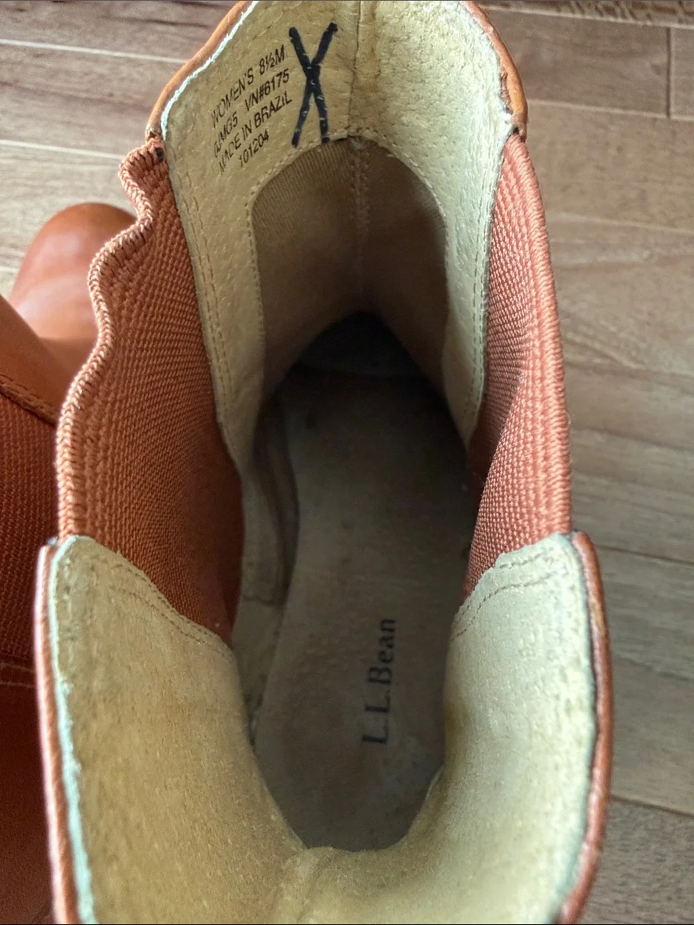 L.L. Bean vintage cognac leather chelsea boots lug sole 8.5 women’s